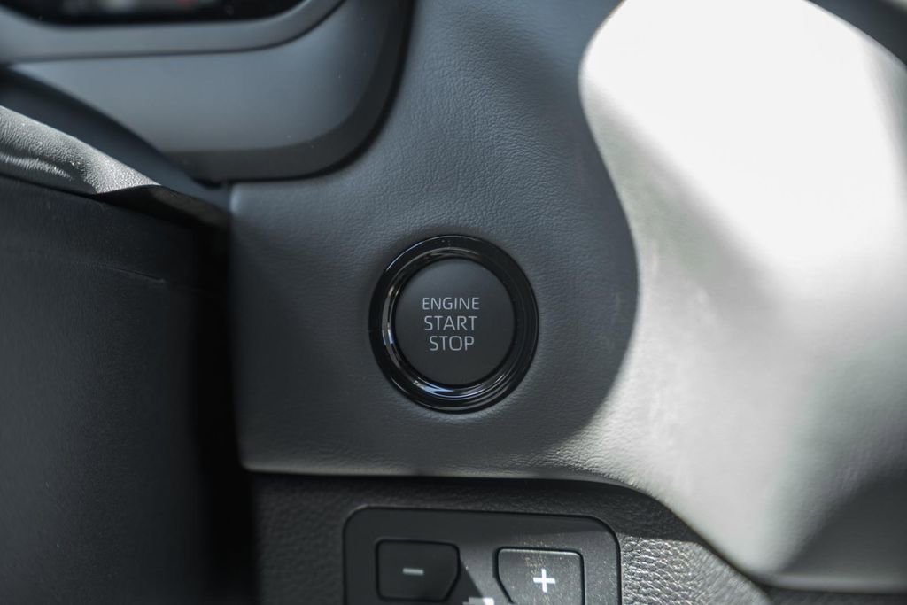 New 2026 Toyota Tundra Platinum AWD/4WD image 30