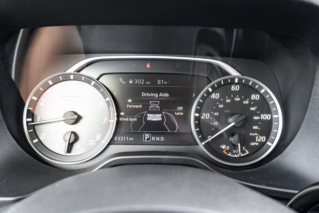Used 2024 Nissan Titan SV RWD image 22