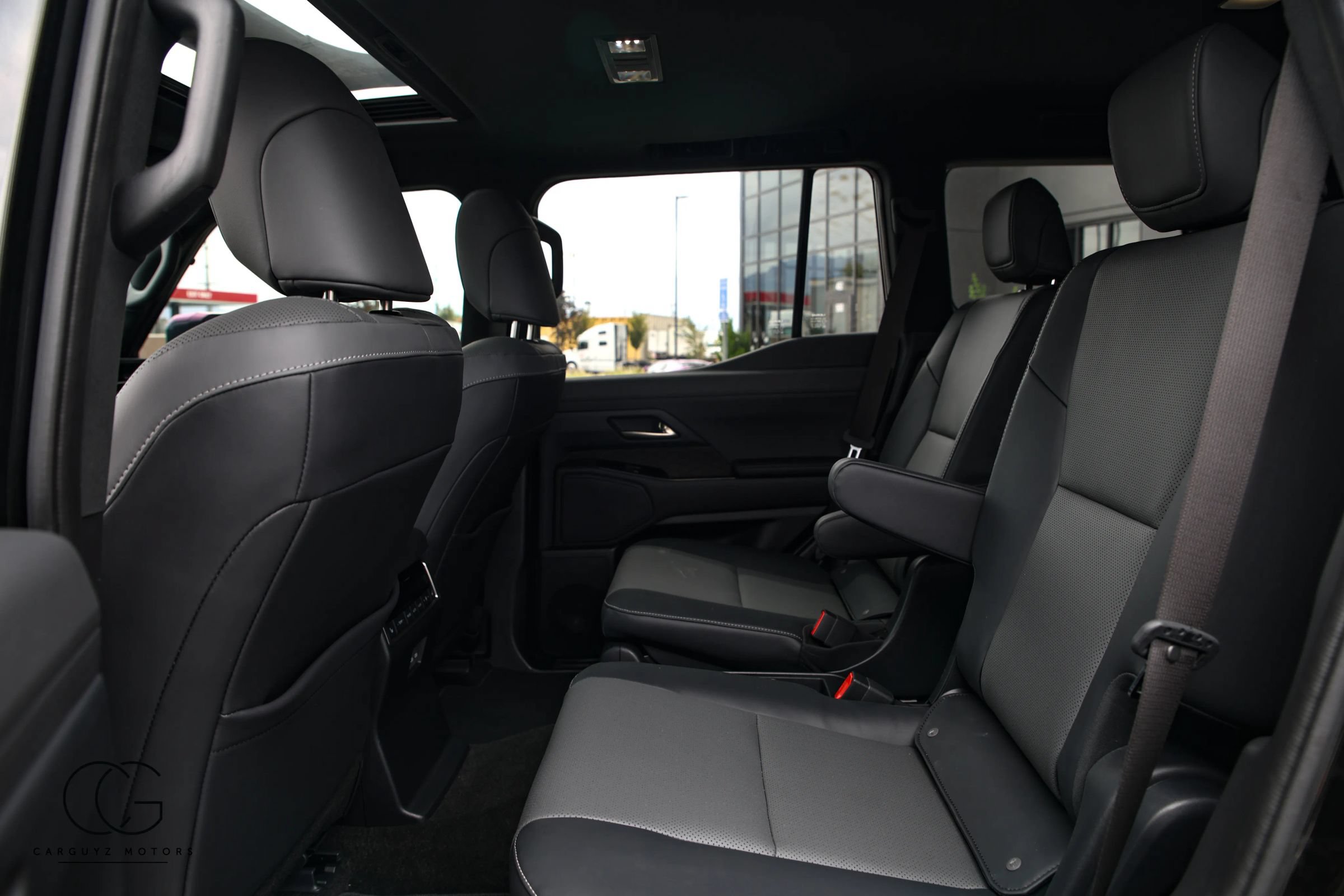 Used 2025 Lexus GX 550 w/ Accessory Package (Z1) AWD/4WD image 26