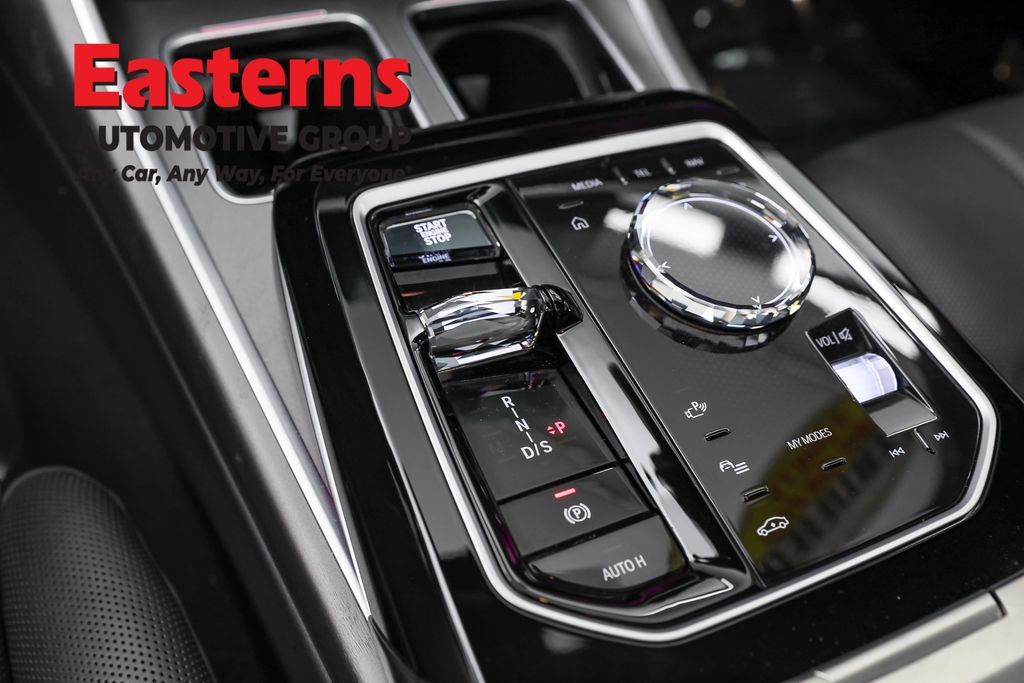 Used 2023 BMW 760i xDrive 760i xDrive w/ Executive Package image 21