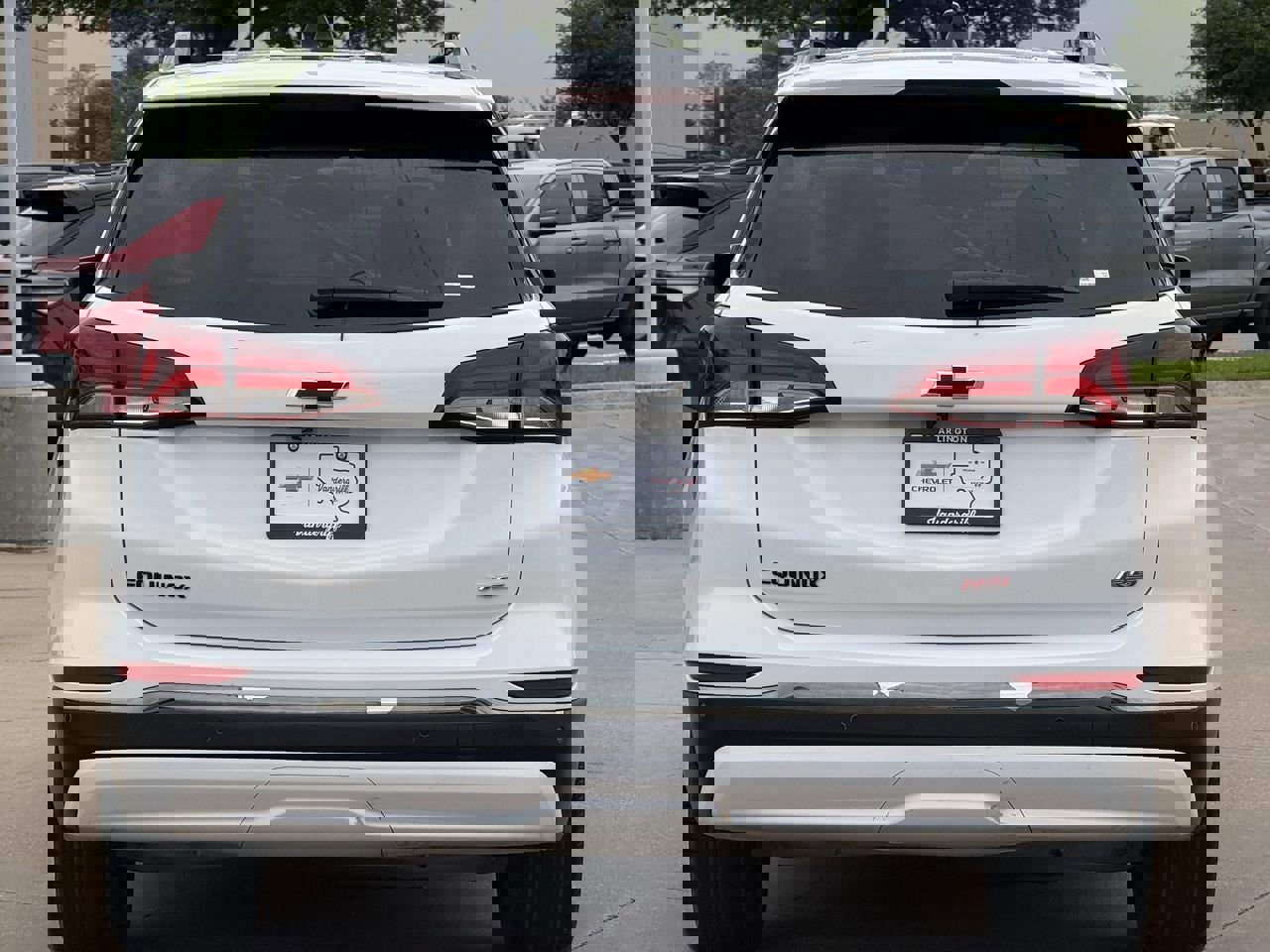 Used 2023 Chevrolet Equinox RS w/ RS Leather Package image 5