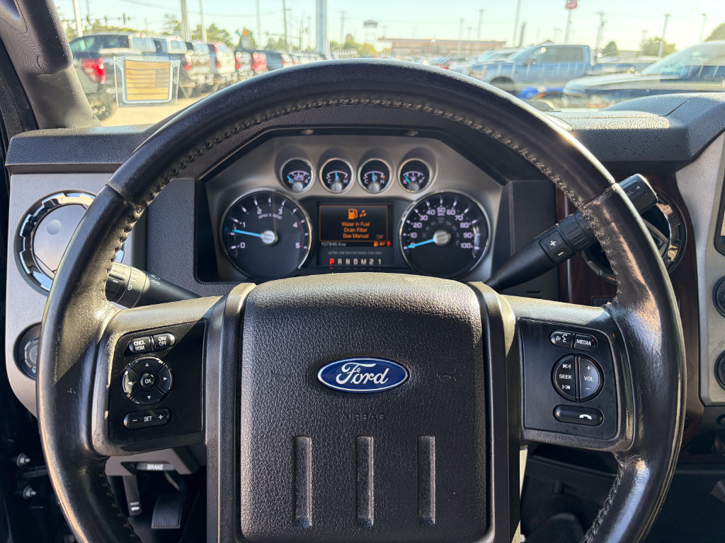 Used 2016 Ford F250 Lariat w/ Lariat Ultimate Package AWD/4WD image 23
