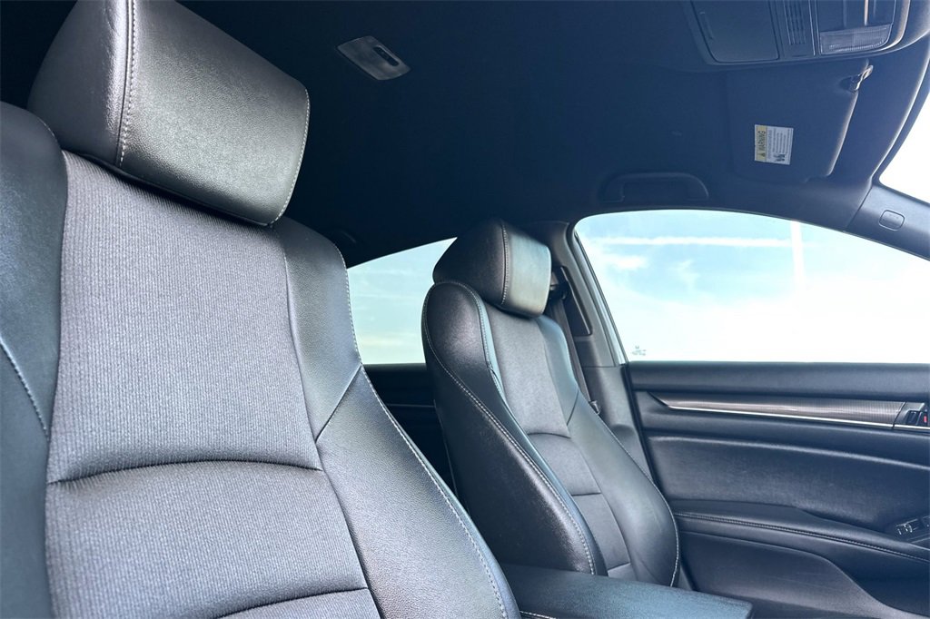 Used 2021 Honda Accord Sport image 18