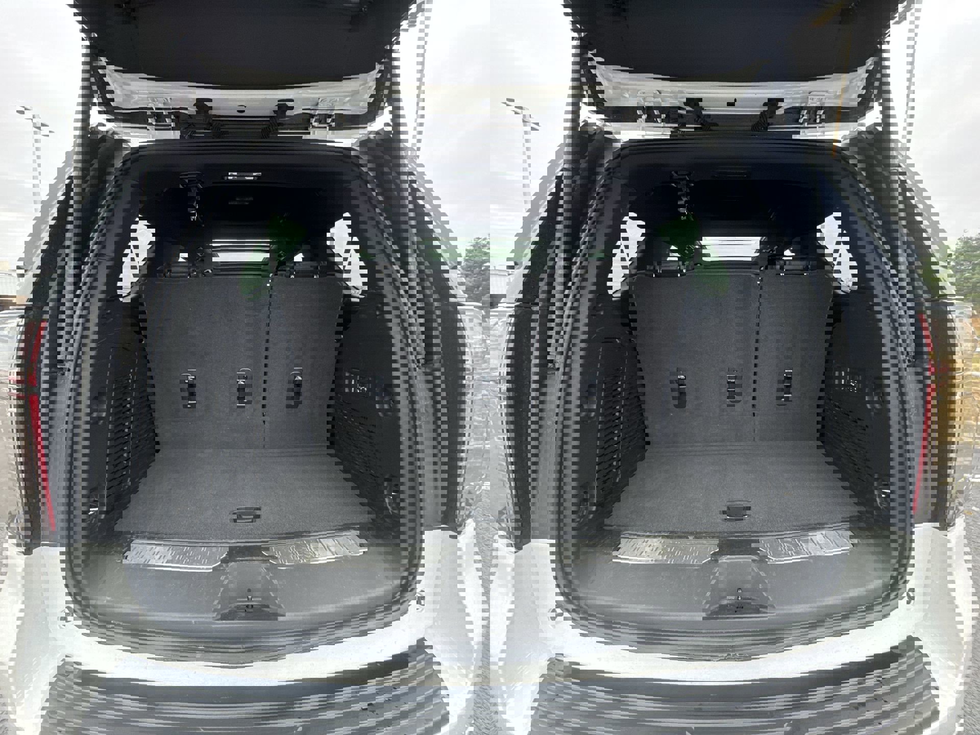 Used 2024 Chevrolet Tahoe High Country w/ Advanced Technology Package image 24