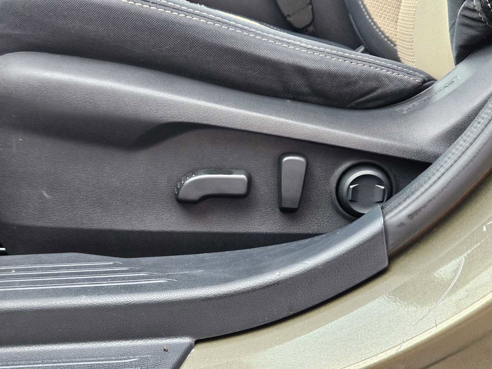 Used 2023 Subaru Outback Touring image 20