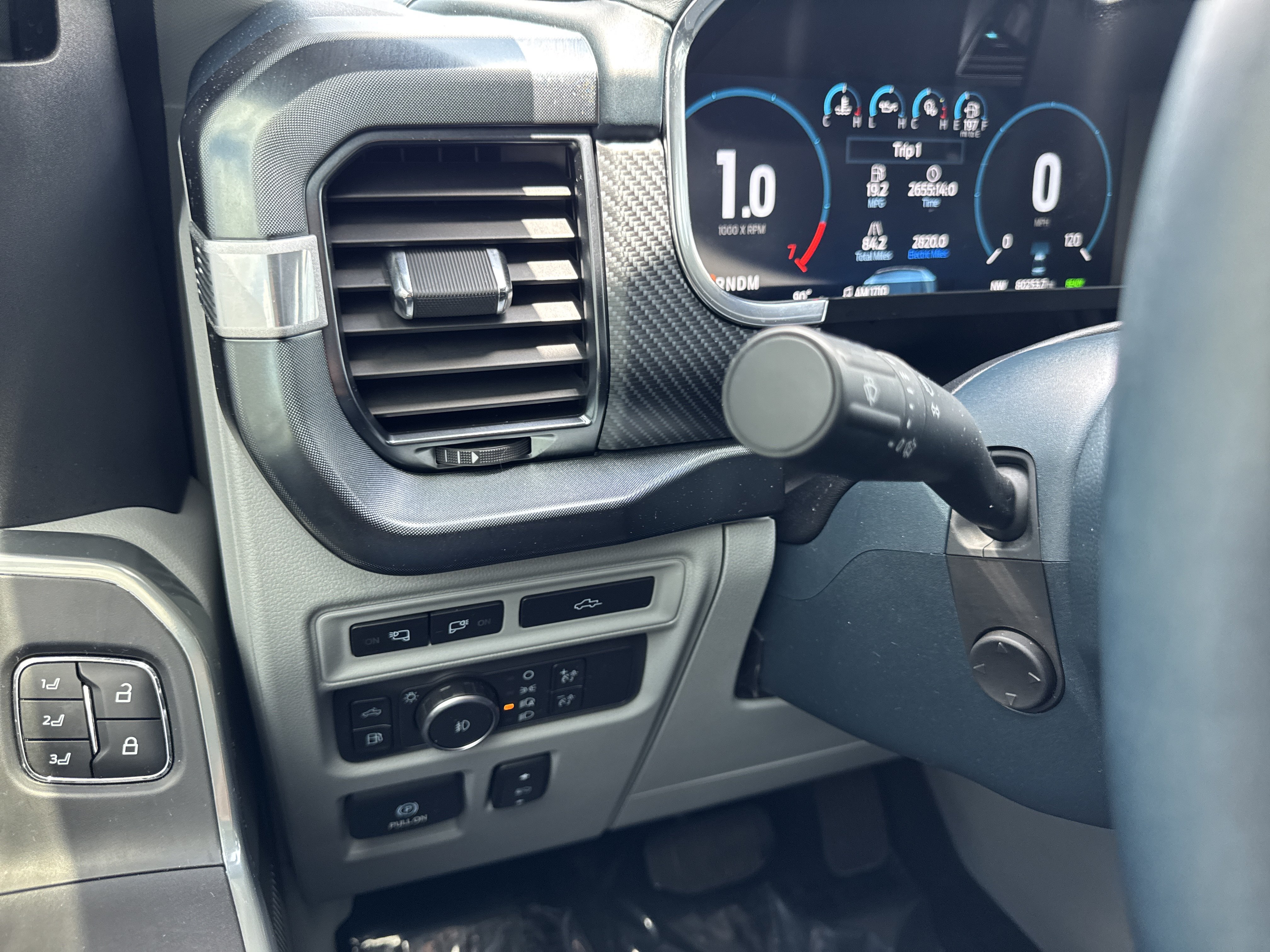 Used 2021 Ford F150 Limited AWD/4WD image 31