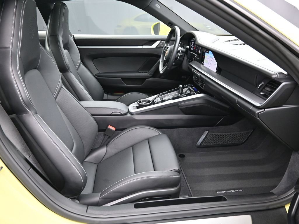 Certified 2025 Porsche 911 Carrera image 30