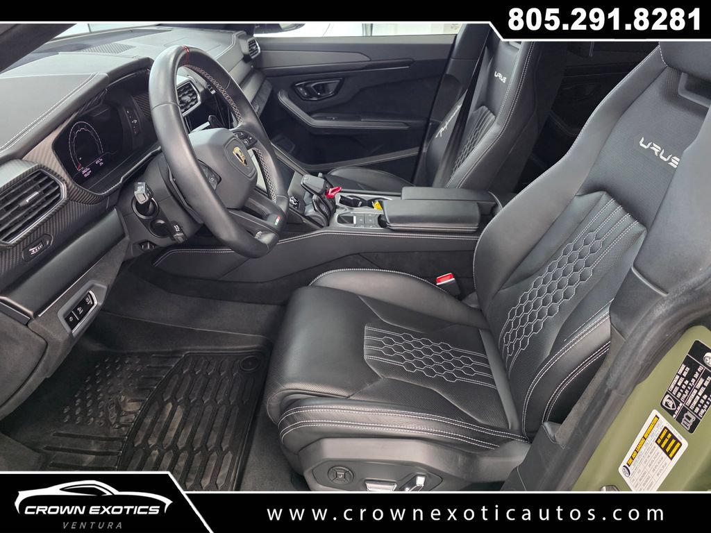 Used 2024 Lamborghini Urus Performante AWD/4WD image 27