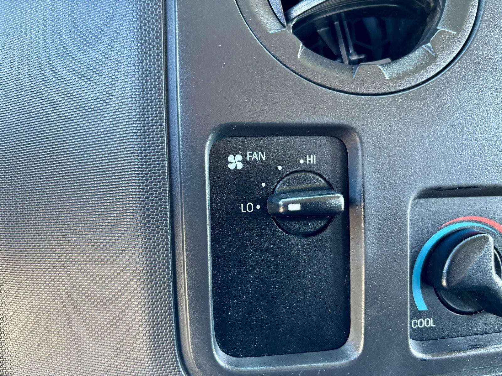 Used 2014 Ford E-150 and Econoline 150 w/ Power Group RWD image 26