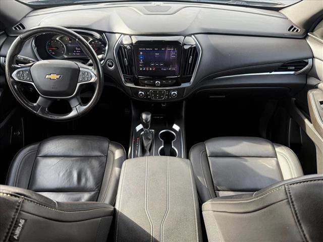 Used 2022 Chevrolet Traverse LT image 16