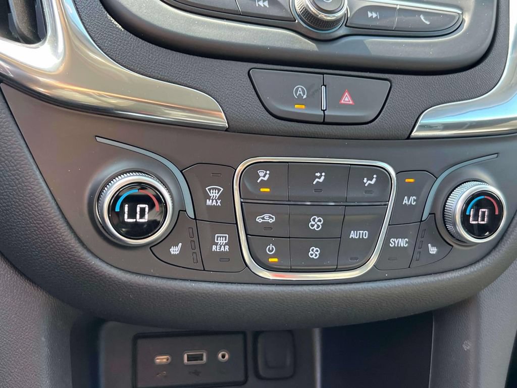 Used 2023 Chevrolet Equinox LT AWD/4WD image 30