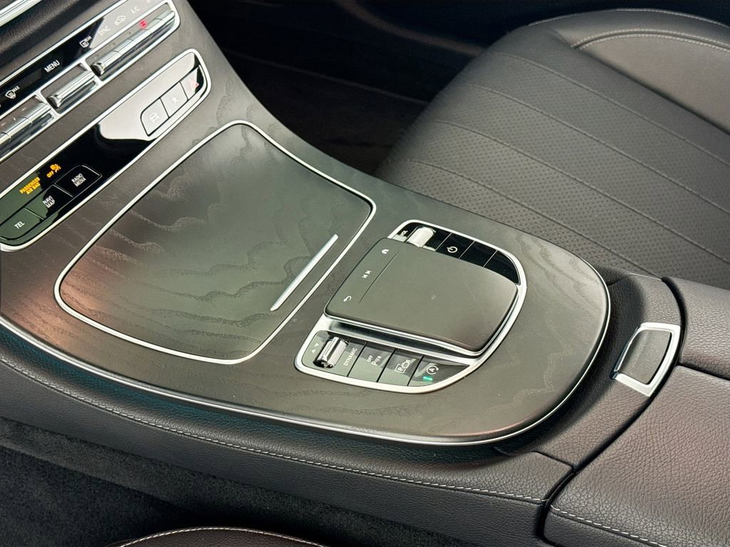 Used 2022 Mercedes-Benz E 350 Sedan image 21
