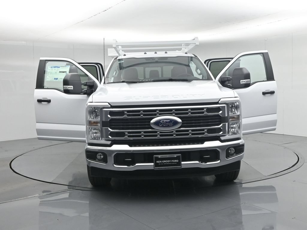New 2026 Ford F350 XL w/ XL Chrome Package RWD image 40
