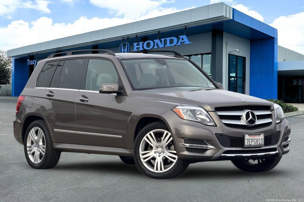 Used 2014 Mercedes-Benz GLK 350 4MATIC image 2
