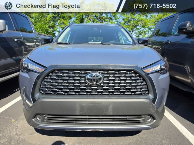 Certified 2025 Toyota Corolla Cross LE AWD/4WD image 2