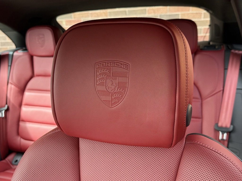 New 2026 Porsche Macan GTS image 19