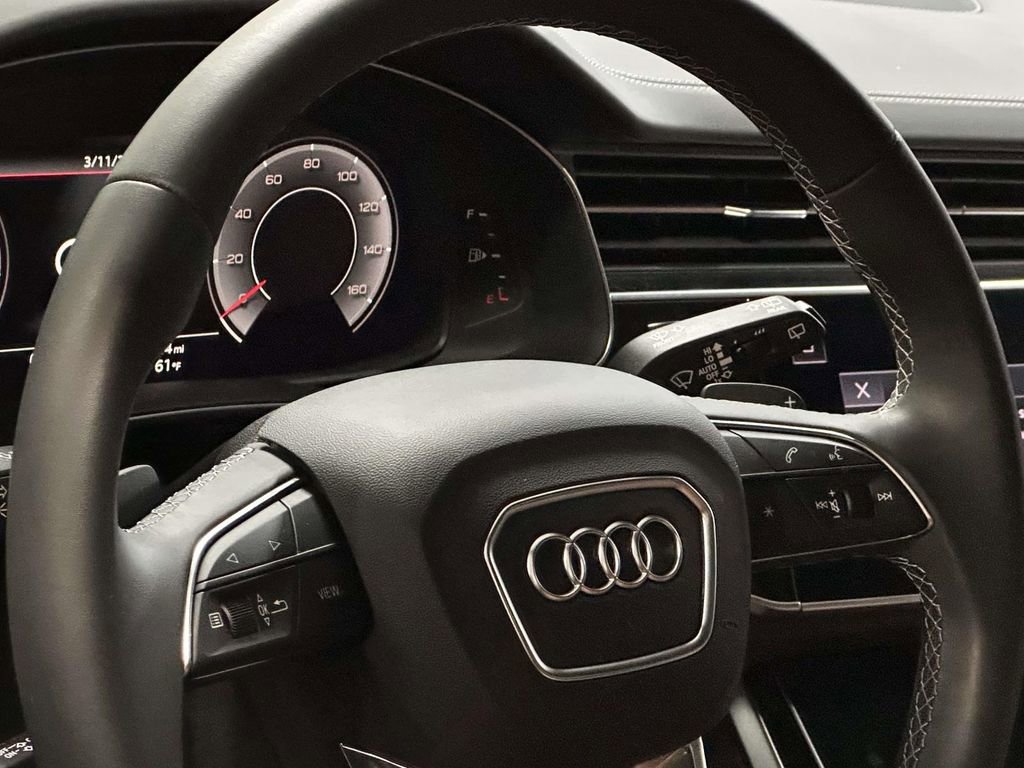 Used 2025 Audi Q7 3.0T Prestige w/ Prestige Package image 21