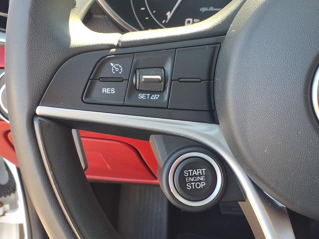 Used 2018 Alfa Romeo Giulia Ti w/ TI Performance Package image 12