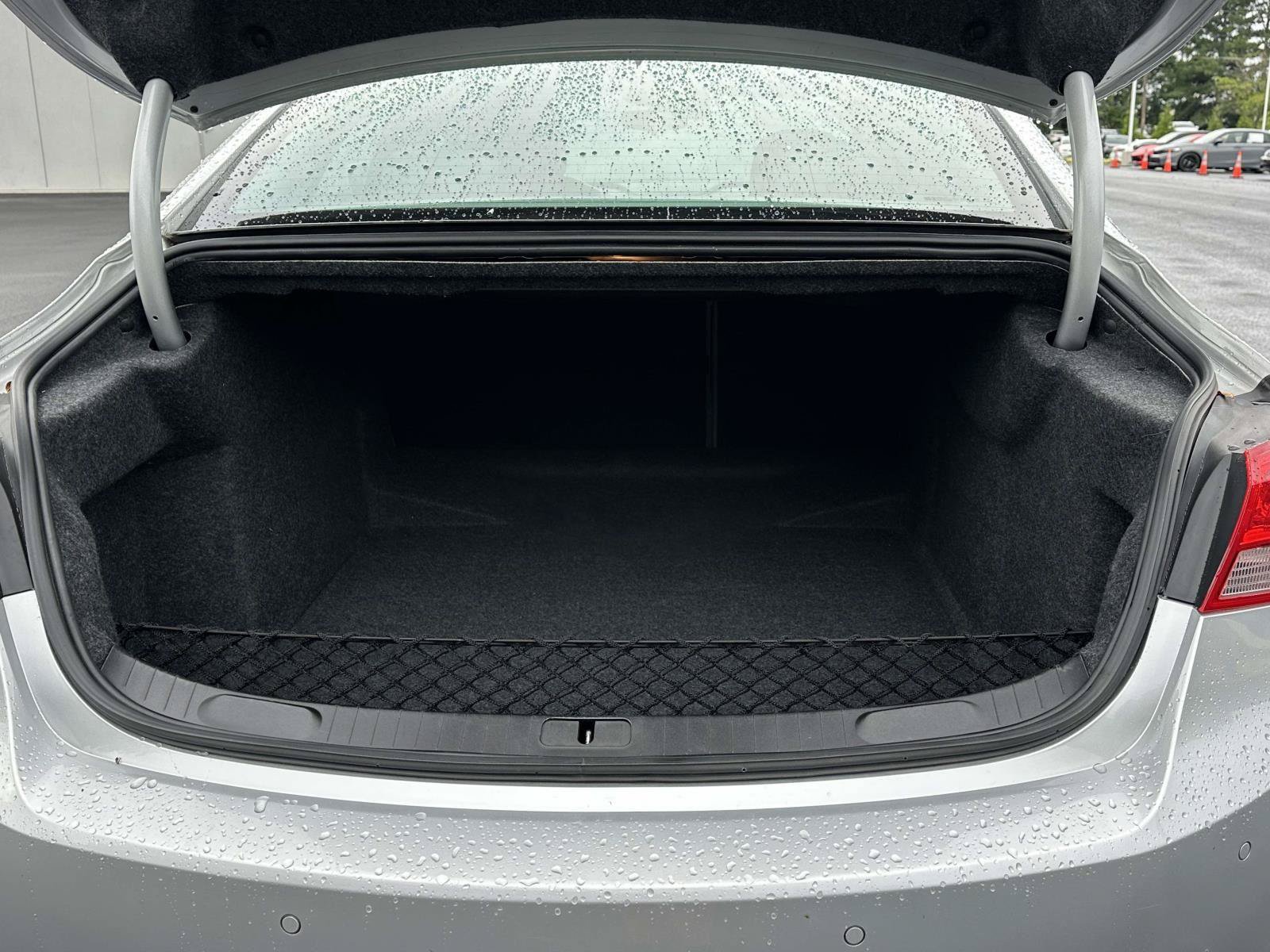 Used 2016 Chevrolet Impala LTZ FWD image 8