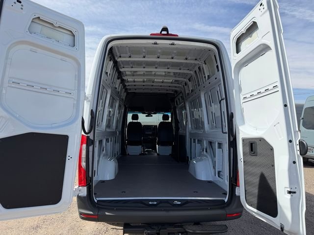 New 2026 Mercedes-Benz Sprinter 2500 image 25