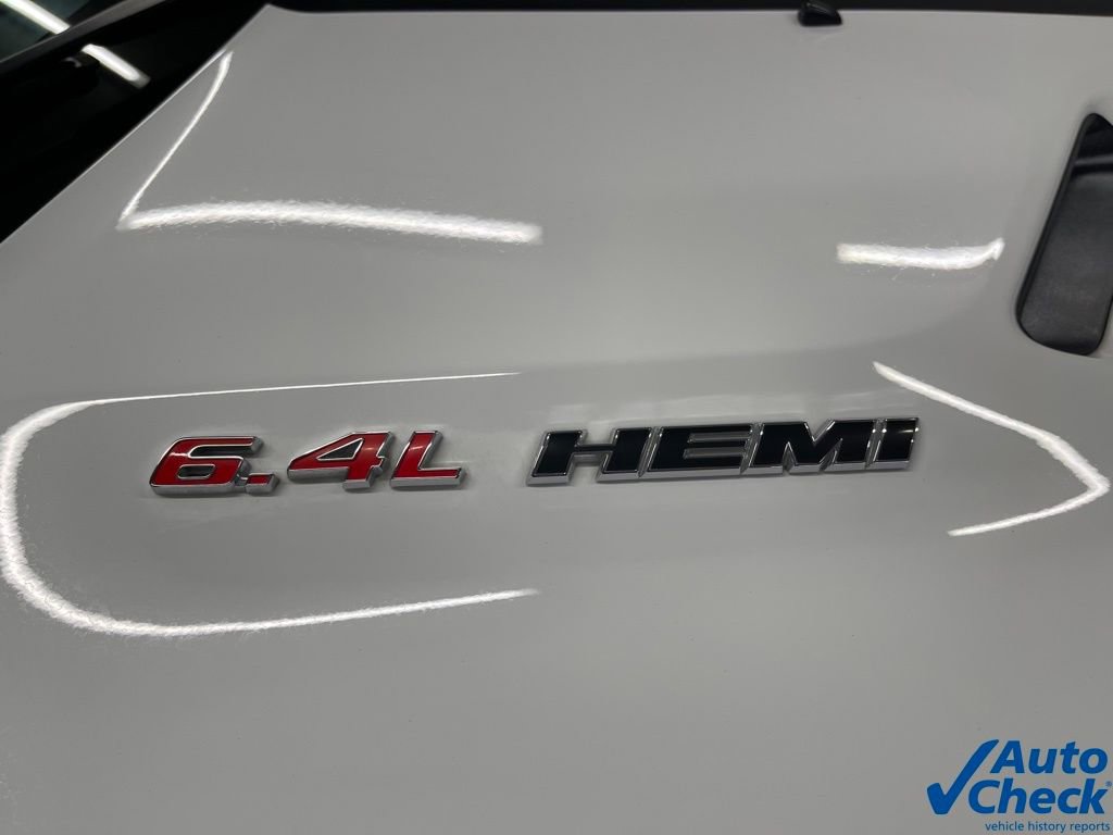 Used 2014 Dodge Challenger SRT8 image 21