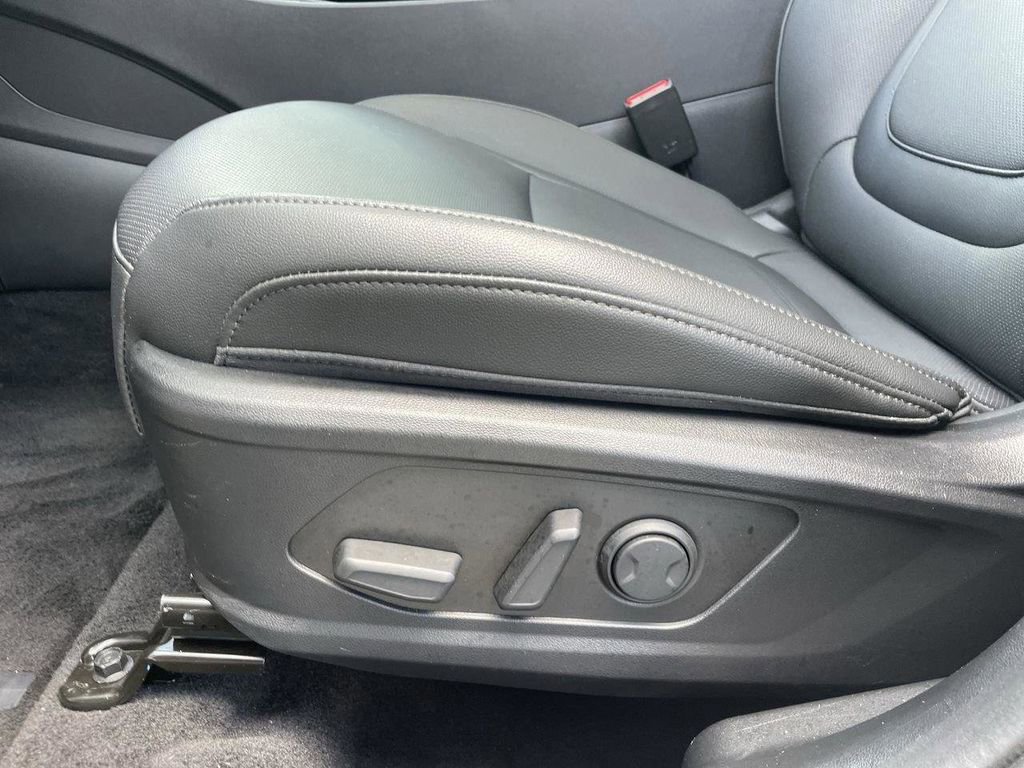 New 2025 Hyundai Tucson SEL FWD image 27