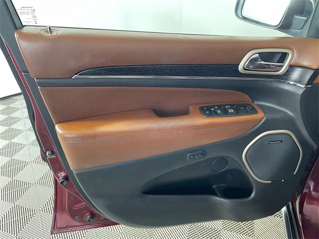 Used 2016 Jeep Grand Cherokee Summit image 15