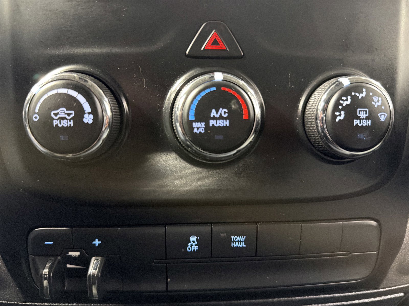 Used 2018 RAM 1500 Express w/ Express Value Package image 22