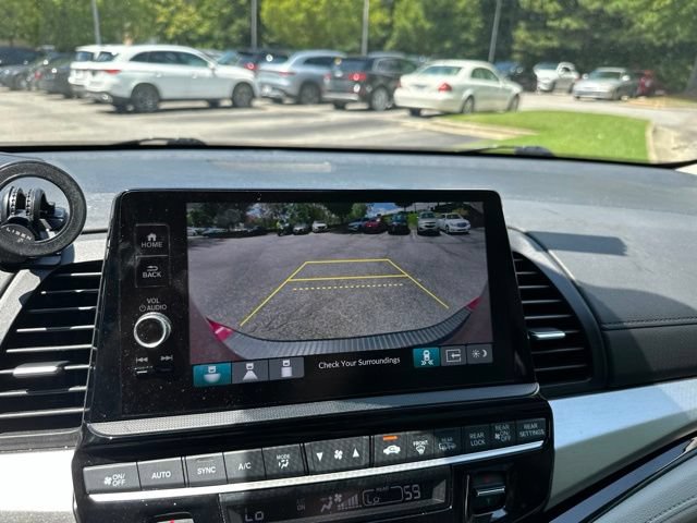 Used 2025 Honda Odyssey Touring image 23