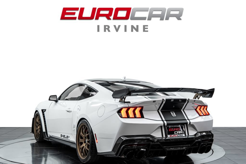 Used 2025 Ford Mustang GT Premium w/ GT Performance Package RWD image 3