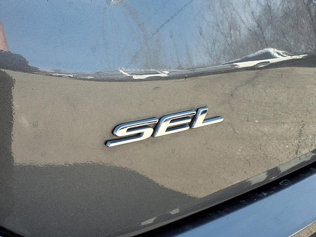 Used 2024 Ford Edge SEL w/ Convenience Package image 37