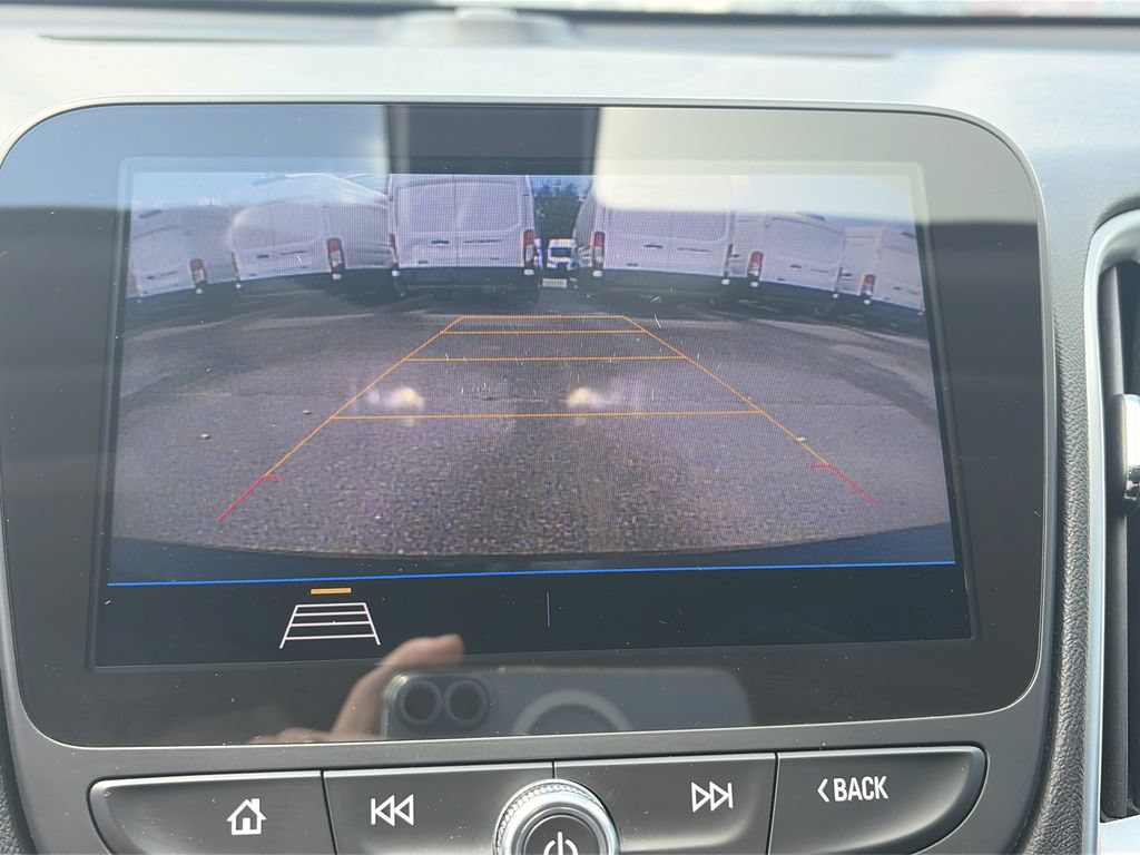 Used 2020 Chevrolet Malibu RS FWD image 23