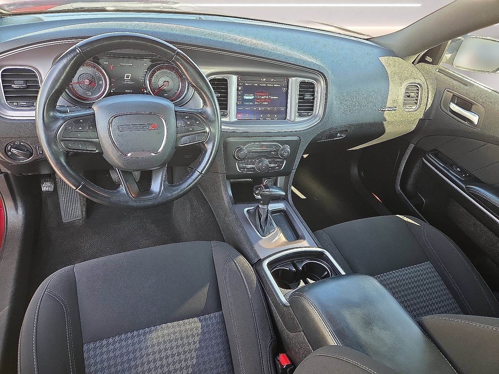 Used 2023 Dodge Charger SXT RWD image 6
