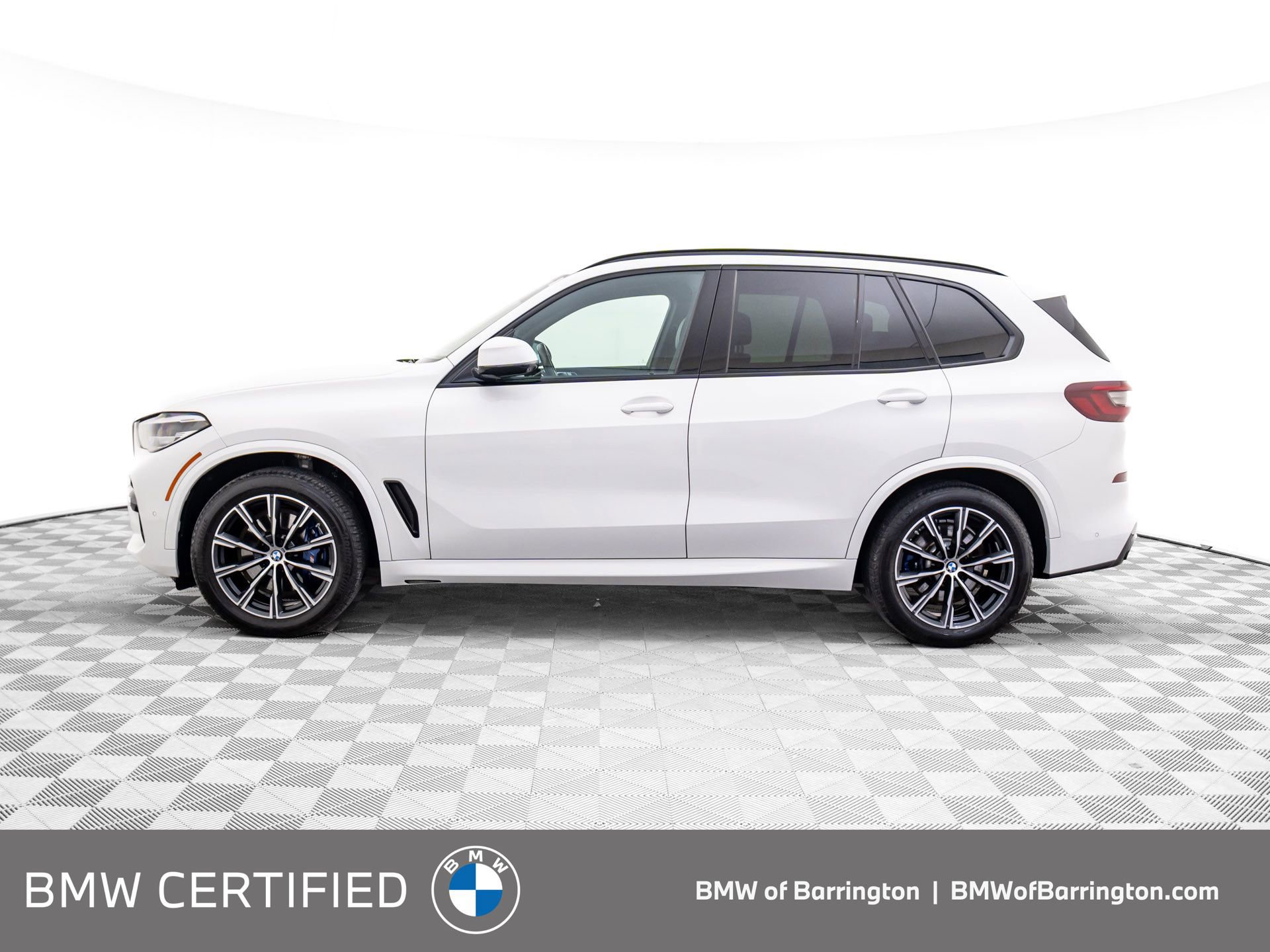 Certified 2023 BMW X5 M50i w/ Climate Comfort Package image 2