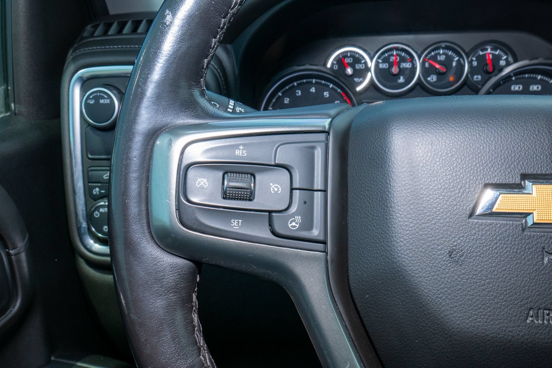 Used 2021 Chevrolet Silverado 1500 LT RWD image 27