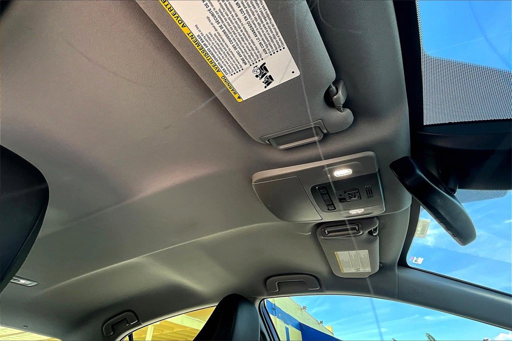 Used 2023 Toyota Camry XLE w/ Cold Weather Package image 14