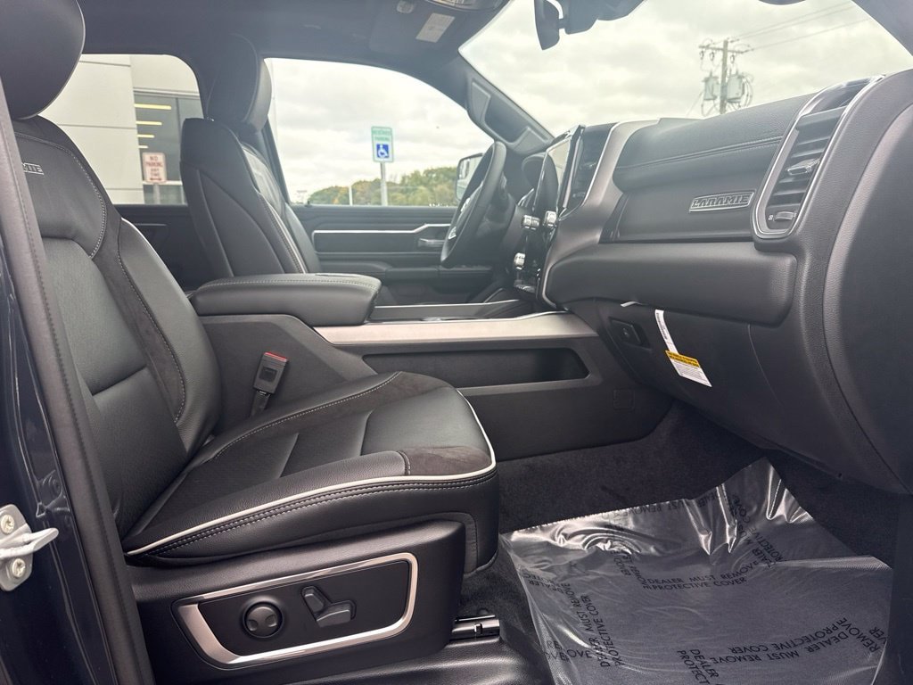 New 2027 RAM 1500 Laramie AWD/4WD image 13