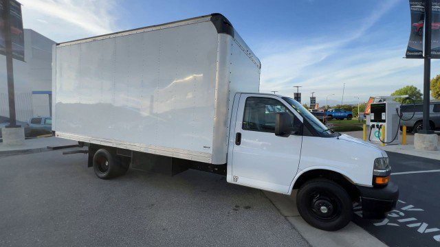 Used 2019 Chevrolet Express 3500 Extended w/ Power Convenience Package image 2