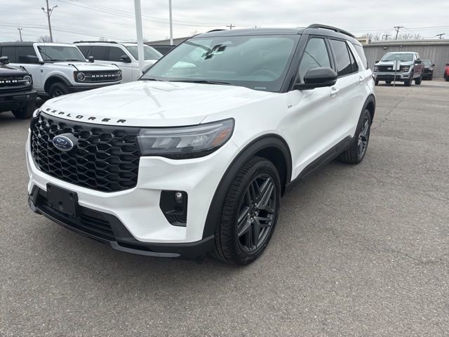 New 2026 Ford Explorer ST-Line w/ ST-Line Street Pack image 1