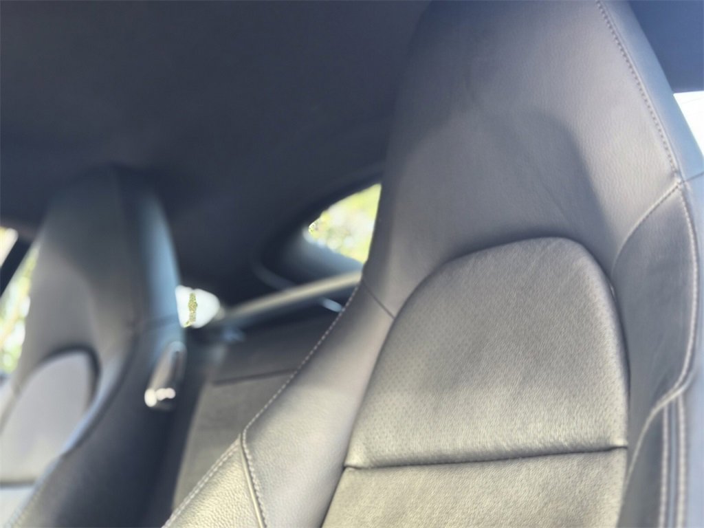 Used 2018 Porsche 718 Cayman S image 12