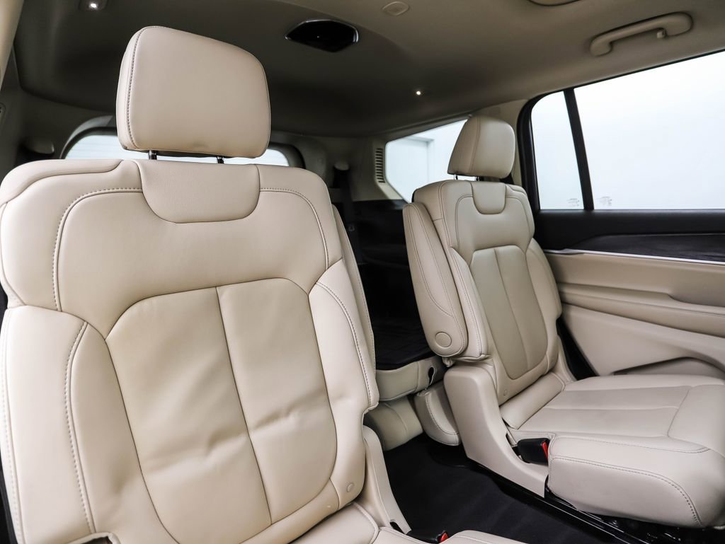 Used 2021 Jeep Grand Cherokee L Limited w/ Trailer Tow Group (B) image 29