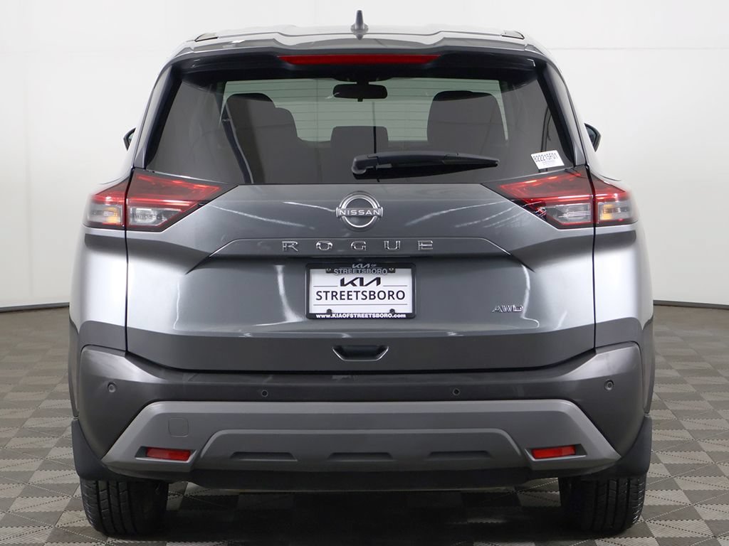 Used 2023 Nissan Rogue S AWD/4WD image 9