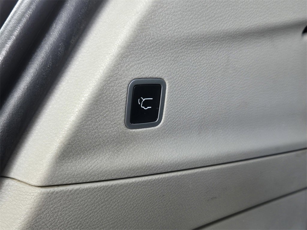 Used 2017 Chrysler Pacifica Touring-L Plus w/ Advanced Safetytec Group image 32