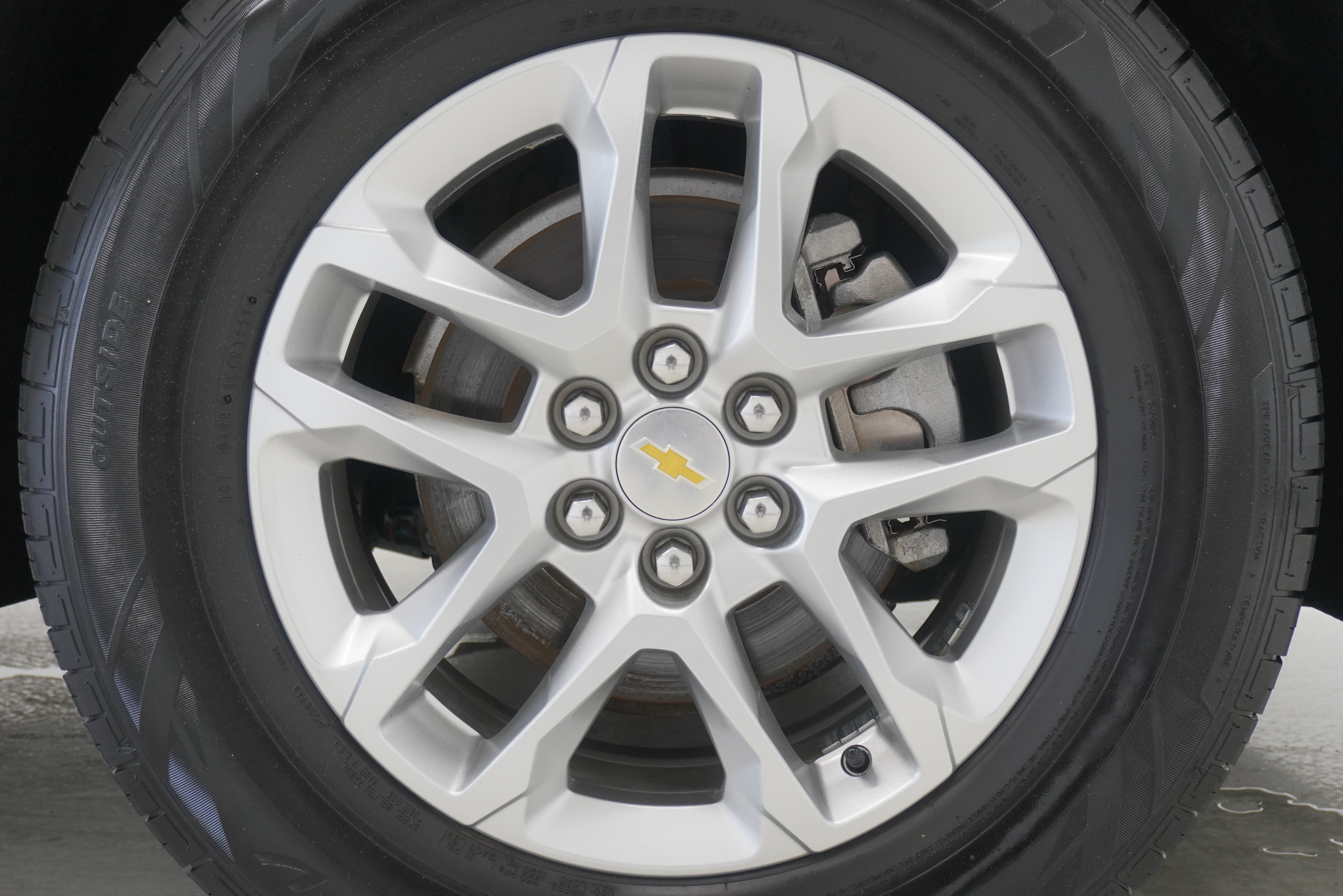 Used 2020 Chevrolet Traverse LT FWD image 29
