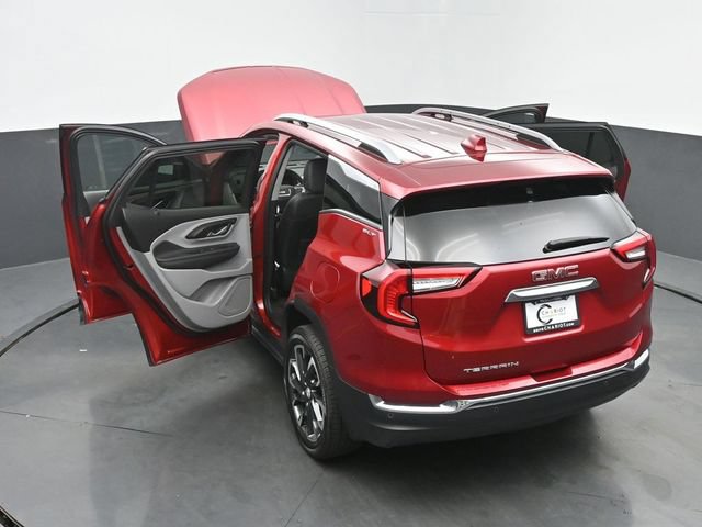 Used 2023 GMC Terrain SLT w/ LPO, Floor Liner Package FWD image 62