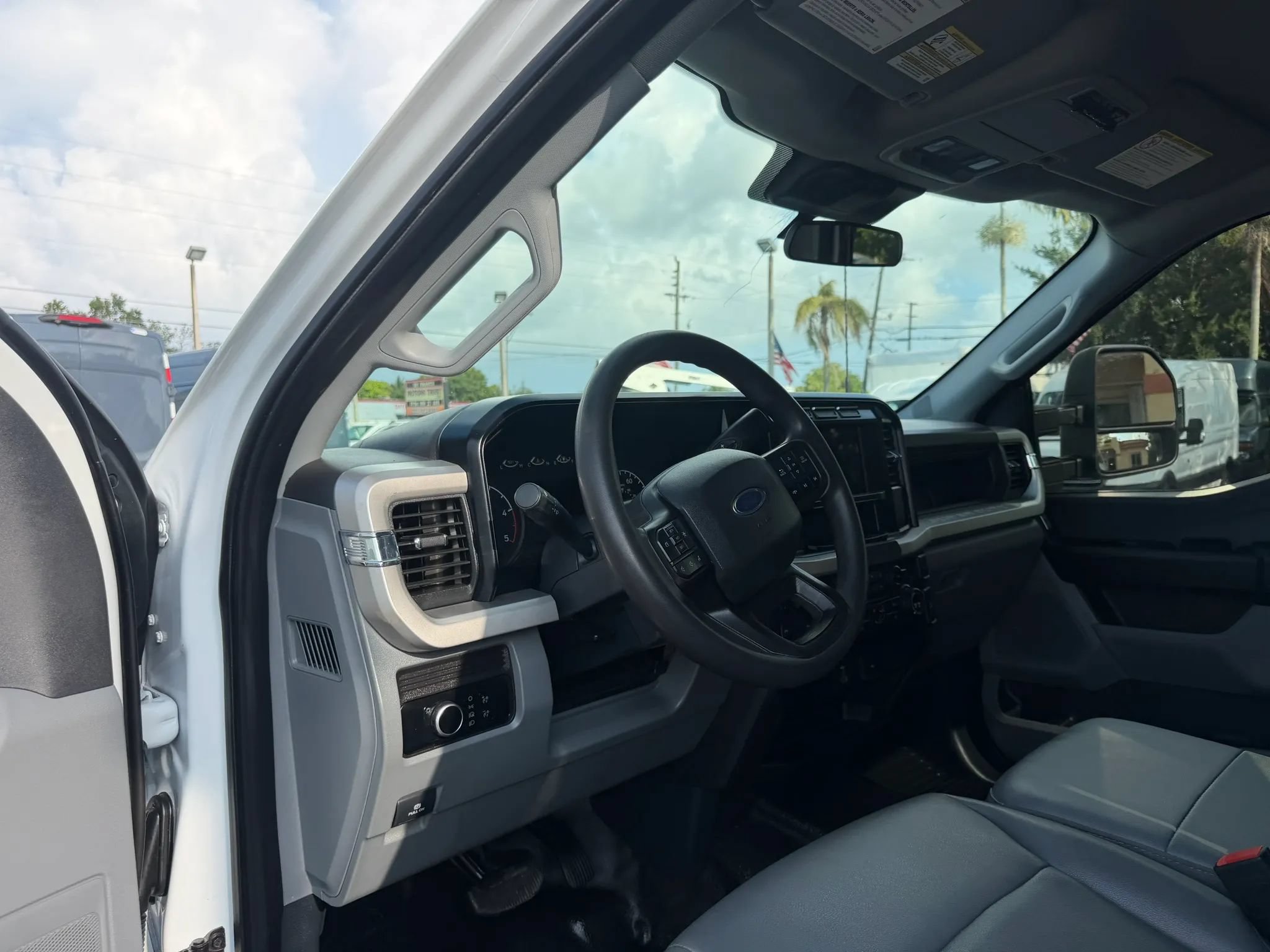Used 2024 Ford F350 XL w/ Snow Plow Prep Package AWD/4WD image 10