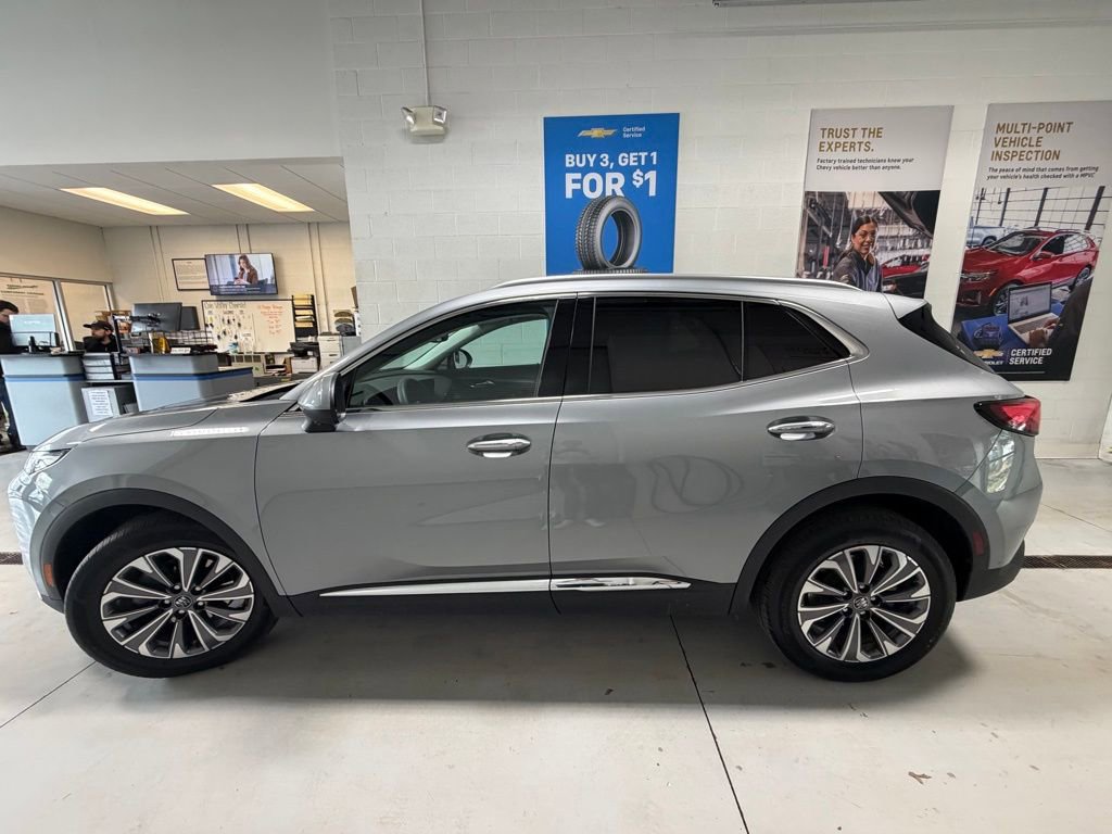 Used 2025 Buick Envision Preferred image 6