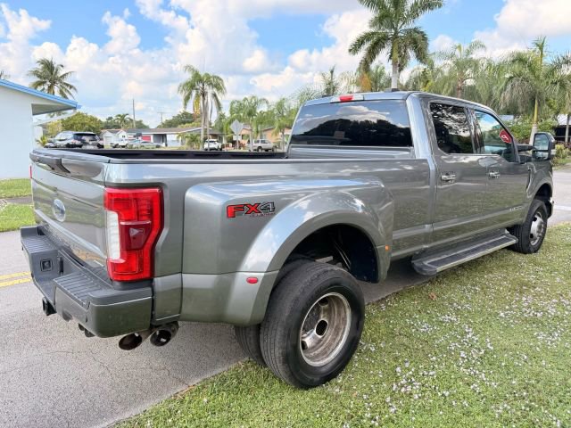 Used 2022 Ford F350 XLT w/ XLT Premium Package image 2
