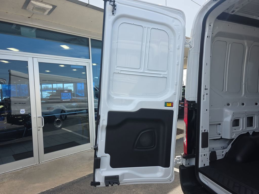 New 2025 Ford Transit 250 148 Medium Roof image 11