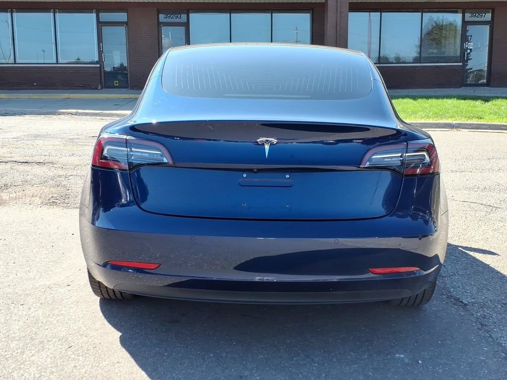 Used 2018 Tesla Model 3 Long Range AWD/4WD image 4